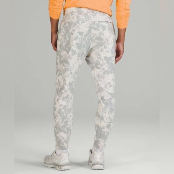 EUC- MENS LULULEMON CITY SWEAT JOGGER - Picture 2 of 9